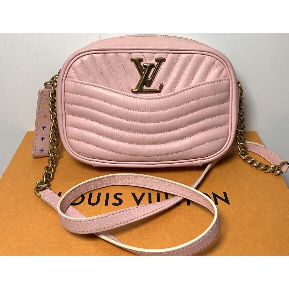Louis Vuitton New Wave Camera Shoulder Bag Pink Quilted Leather